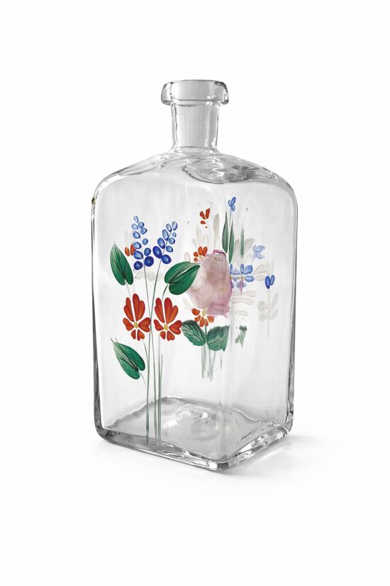 Vāze ar roku gleznotiem ziediem